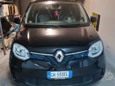 Usata Renault Twingo 30 kW (42 CV) 2021 Nero Utilitaria