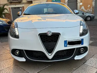 Usata Alfa Romeo Giulietta 120 CV (88 kW) 2019 Bianco Utilitaria