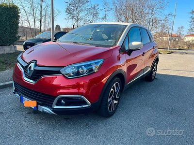 Usata Renault Captur 90 CV (66 kW) 2016 Rosso SUV
