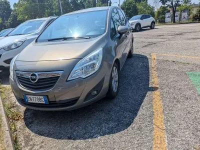 Usata Opel Meriva 120 CV (88 kW) 2012 Monovolume