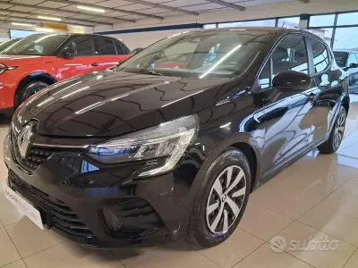 Usata Renault Clio V Techno 101 CV (74 kW) 2023 Nero Berlina