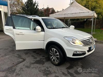 Usata Ssangyong (KGM) Rexton 180 CV (132 kW) 2013 Bianco SUV