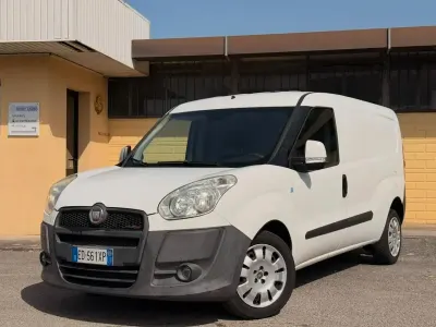 Usata Fiat Doblò 104 CV (76 kW) 2010 Bianco Monovolume
