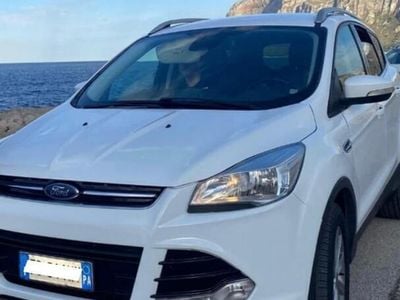 Usata Ford Kuga 150 CV (110 kW) 2016 Bianco SUV