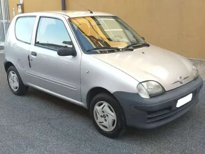 Usata Fiat 600 Active 54 CV (39 kW) 2008 Argento metallizzata Utilitaria