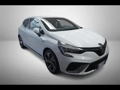 Usata Renault Clio RS Line 140 CV (102 kW) 2021 Grigio chiaro Utilitaria