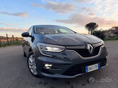 Usata Renault Mégane GrandTour Equilibre 116 CV (85 kW) 2023 Grigio Station wagon