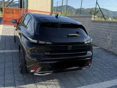 Usata Peugeot 308 Allure 131 CV (96 kW) 2022 Berlina