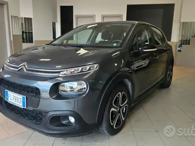Usata Citroën C3 Shine 75 CV (55 kW) 2017 Grigio Berlina
