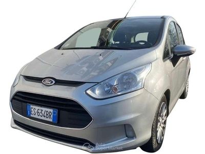 Usata Ford B-MAX Titanium 90 CV (66 kW) 2013 Argento Monovolume