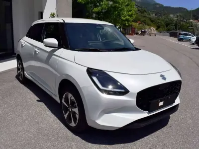 Nuova Suzuki Swift 91 CV (66 kW) 2026 Bianco Utilitaria
