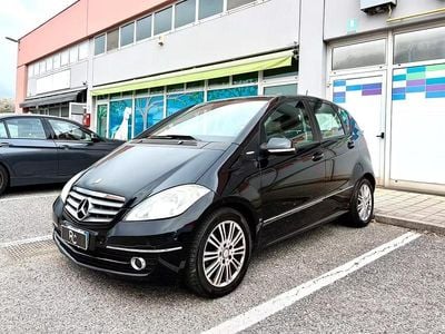 Usata Mercedes A180 109 CV (80 kW) 2010 Nero Berlina