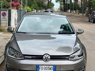 Usata VW Golf VII 110 CV (80 kW) 2016 Grigio Utilitaria