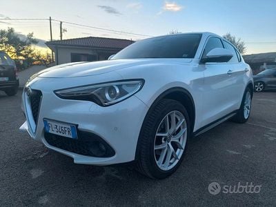 Usata Alfa Romeo Stelvio Executive 210 CV (154 kW) 2017 Bianco SUV