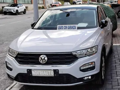 Usata VW T-Roc 116 CV (85 kW) 2019 Argento SUV