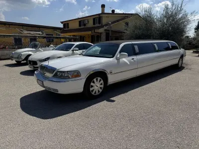 Usata Lincoln Town Car 242 CV (177 kW) 2003 Berlina