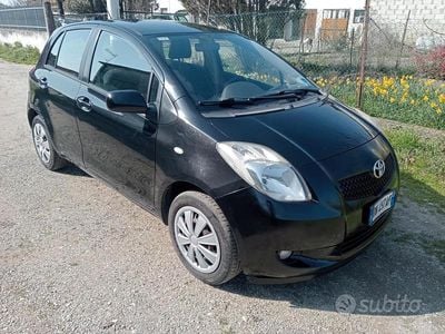 Usata Toyota Yaris 2008 Nero Utilitaria