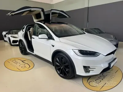 Usata Tesla Model X 177 kW (241 CV) 2019 Bianco SUV