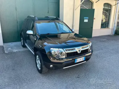 Usata Dacia Duster 110 CV (80 kW) 2012 Nero SUV