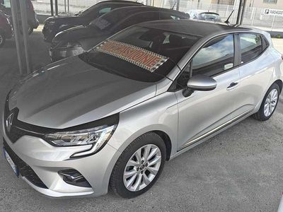 Usata Renault Clio V Business 86 CV (63 kW) 2020 Argento Berlina