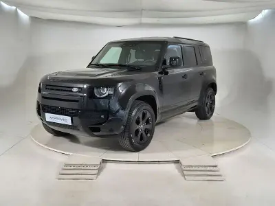 Usata Land Rover Defender SE Dynamic 249 CV (183 kW) 2023 Nero SUV