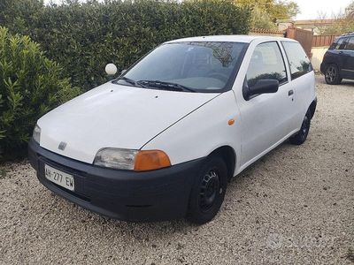 Usata Fiat Punto 54 CV (39 kW) 1995 Bianco Berlina