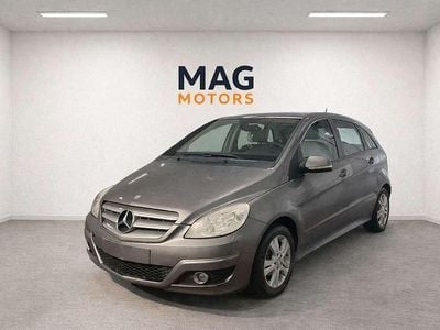 Usata Mercedes B180 Executive 109 CV (80 kW) 2011 Grigio Monovolume