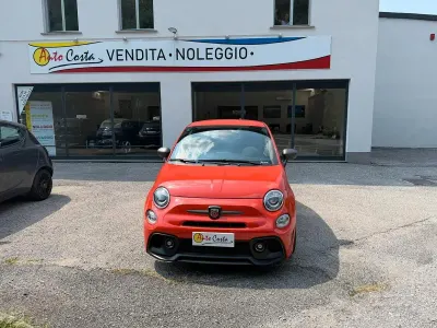 Usata Abarth 695 Competizione 180 CV (132 kW) 2023 Arancione Utilitaria
