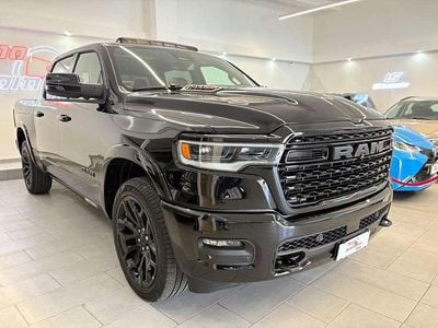 Usata RAM 1500 551 CV (405 kW) 2025 Nero metallizzato Pick-up