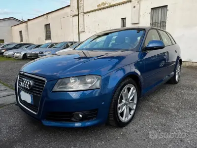 Usata Audi A3 105 CV (77 kW) 2009 Blu Utilitaria