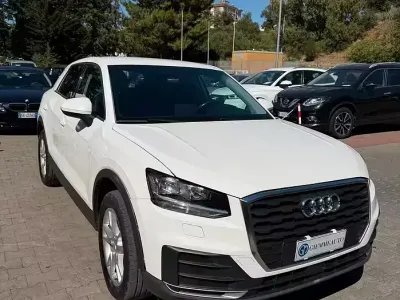 Usata Audi Q2 Business 116 CV (85 kW) 2018 Bianco SUV