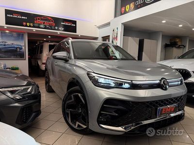 Usata VW Tiguan R-line Plus 150 CV (110 kW) 2024 Grigio SUV