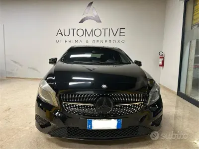 Usata Mercedes A180 Premium 109 CV (80 kW) 2015 Nero Berlina