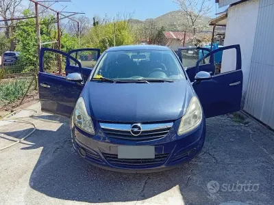 Occasion Opel Corsa 75 ch (55 kW) 2009 Bleue Citadine