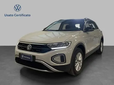 Usata VW T-Roc Life 110 CV (80 kW) 2023 Ascot grey nero SUV
