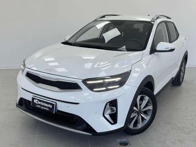 Bianco Usata 2025 Kia Stonic Style SUV | 16.900 € (Buon prezzo)