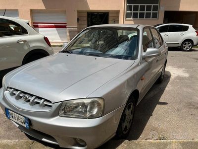 usata Hyundai Accent Accent 1.3i 12V cat 5 porte GL Air