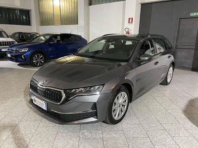Usata Skoda Octavia Selection 150 CV (110 kW) 2024 Gray Station wagon