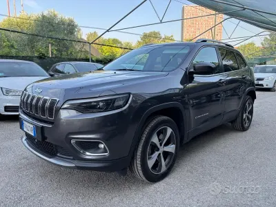 Usata Jeep Cherokee Overland 194 CV (142 kW) 2019 Grigio SUV
