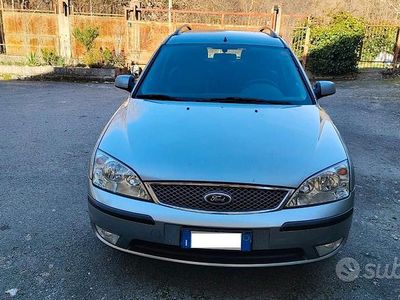 Usata Ford Mondeo 131 CV (96 kW) 2006 Grigio Station wagon