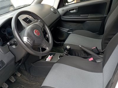 Usata Fiat Sedici 135 CV (99 kW) 2010 Bianco SUV