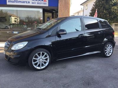Usata Mercedes B180 109 CV (80 kW) 2008 Nero Monovolume
