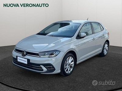 Usata VW Polo Style 95 CV (69 kW) 2023 Beige Utilitaria