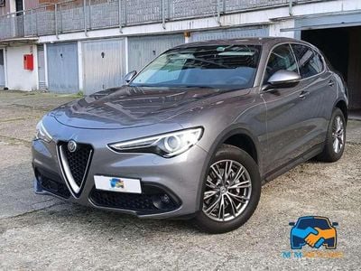Usata Alfa Romeo Stelvio Executive 210 CV (154 kW) 2017 Grigio SUV