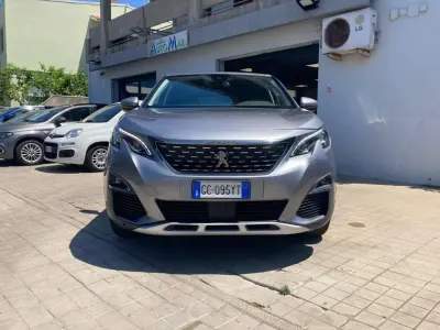 Usata Peugeot 3008 Allure 131 CV (96 kW) 2020 Argento SUV