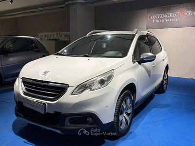 Usata Peugeot 2008 Allure 92 CV (67 kW) 2015 Bianco SUV