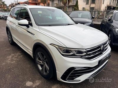 Usata VW Tiguan R-line 150 CV (110 kW) 2021 Bianco SUV