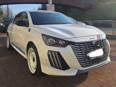 Usata Peugeot 208 Allure 101 CV (74 kW) 2024 Bianco banchisa Utilitaria