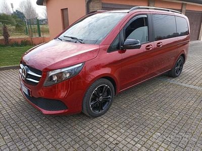 Usata Mercedes V220 2022 Rosso Monovolume
