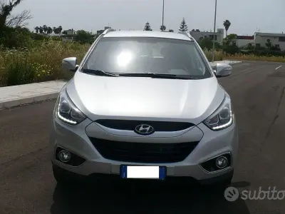 Gebraucht Hyundai ix35 Comfort 116 PS (85 kW) 2015 Grau SUV